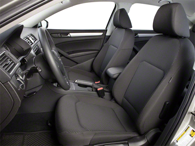 2013 Volkswagen Passat SE w/Sunroof