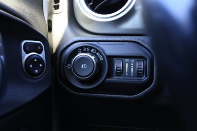 2020 Jeep Wrangler Unlimited Sahara 4X4