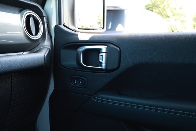2023 Jeep Wrangler 4-Door Sahara 4x4