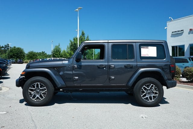 2025 Jeep Wrangler 4-Door Sahara 4x4