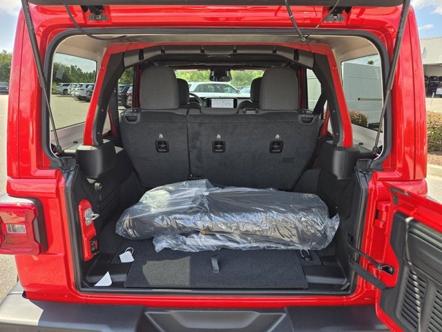 2025 Jeep Wrangler WRANGLER 4-DOOR SAHARA