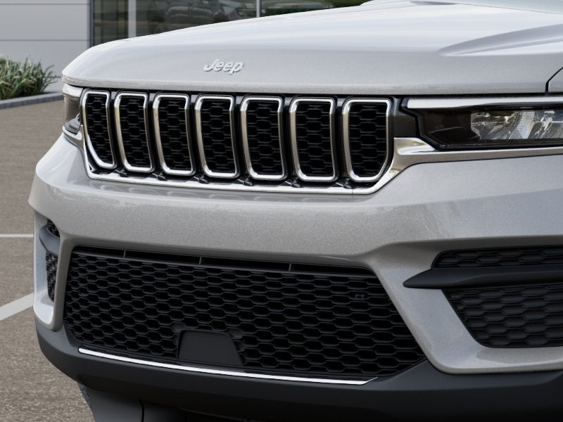 2025 Jeep Grand Cherokee GRAND CHEROKEE LAREDO X 4X2
