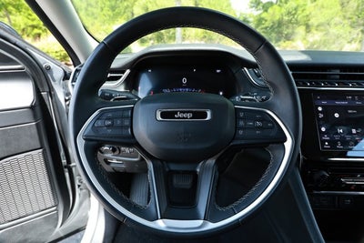 2023 Jeep Grand Cherokee Laredo 4x2