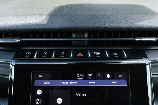 2023 Jeep Grand Cherokee Laredo 4x2