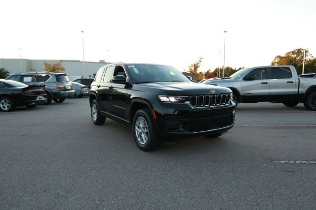 2025 Jeep Grand Cherokee GRAND CHEROKEE LAREDO X 4X2