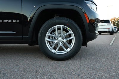2025 Jeep Grand Cherokee GRAND CHEROKEE LAREDO X 4X2