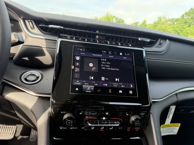 2025 Jeep Grand Cherokee GRAND CHEROKEE ALTITUDE 4X2