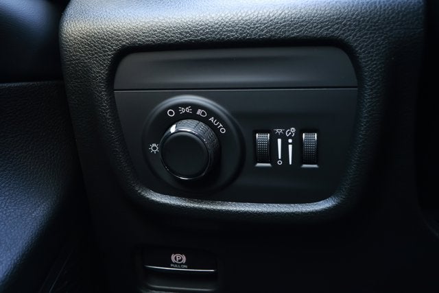 2025 Jeep Grand Cherokee GRAND CHEROKEE LAREDO X 4X2