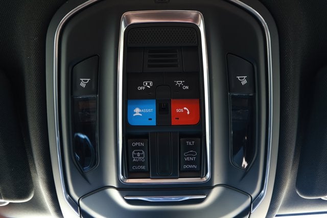 2025 Jeep Grand Cherokee GRAND CHEROKEE LAREDO X 4X2