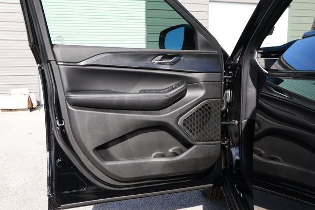 2025 Jeep Grand Cherokee GRAND CHEROKEE LAREDO X 4X2