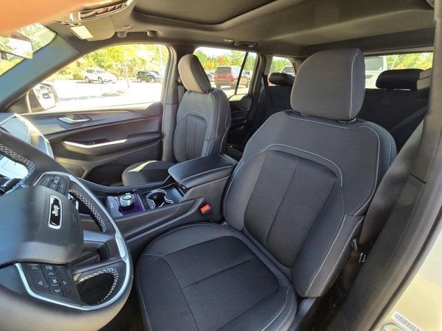 2025 Jeep Grand Cherokee GRAND CHEROKEE LAREDO X 4X2