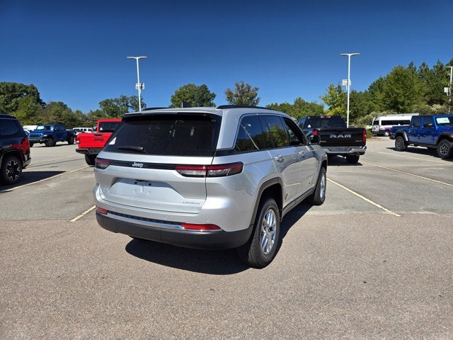 2025 Jeep Grand Cherokee GRAND CHEROKEE LAREDO X 4X2