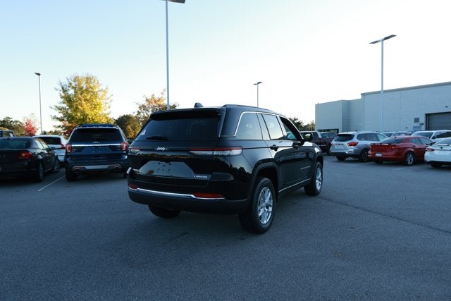 2025 Jeep Grand Cherokee GRAND CHEROKEE LAREDO X 4X2