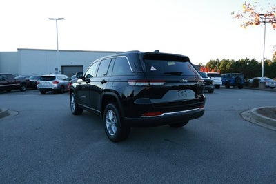 2025 Jeep Grand Cherokee GRAND CHEROKEE LAREDO X 4X2