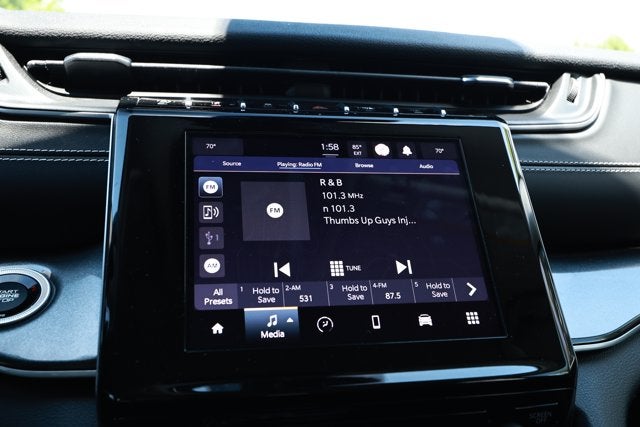 2023 Jeep Grand Cherokee Laredo 4x2