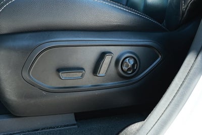 2023 Jeep Grand Cherokee Laredo 4x2