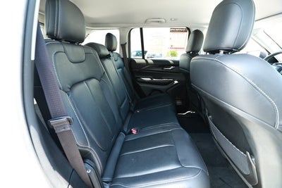 2023 Jeep Grand Cherokee Laredo 4x2