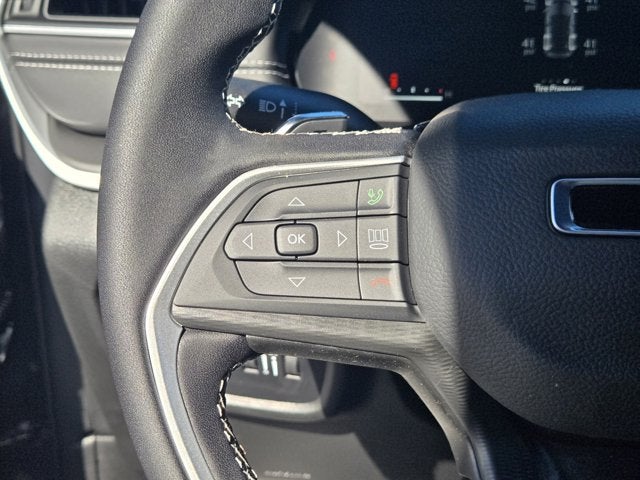 2025 Jeep Grand Cherokee GRAND CHEROKEE LAREDO X 4X2