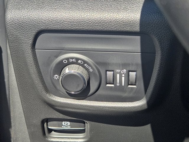 2025 Jeep Grand Cherokee GRAND CHEROKEE LAREDO X 4X2