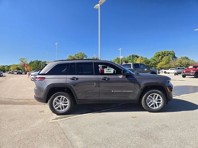 2025 Jeep Grand Cherokee GRAND CHEROKEE LAREDO X 4X2