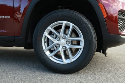 2025 Jeep Grand Cherokee GRAND CHEROKEE LAREDO X 4X2