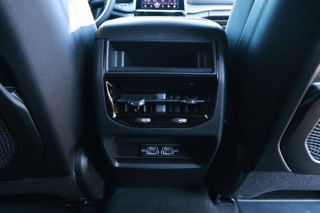 2025 Jeep Grand Cherokee GRAND CHEROKEE LAREDO X 4X2