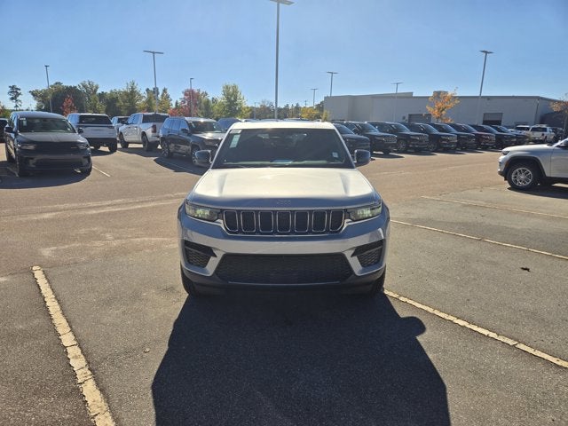 2025 Jeep Grand Cherokee GRAND CHEROKEE LAREDO X 4X2