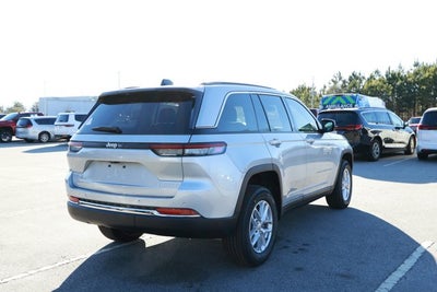 2025 Jeep Grand Cherokee GRAND CHEROKEE LAREDO X 4X2