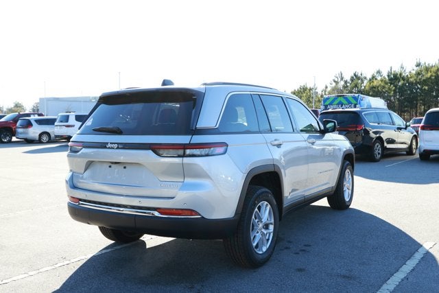 2025 Jeep Grand Cherokee GRAND CHEROKEE LAREDO X 4X2