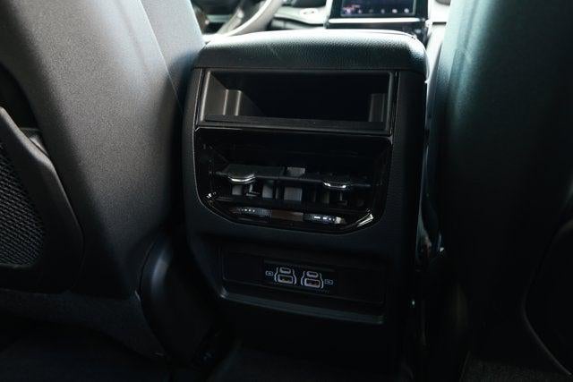 2025 Jeep Grand Cherokee GRAND CHEROKEE LAREDO X 4X2
