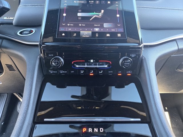 2025 Jeep Grand Cherokee GRAND CHEROKEE LAREDO X 4X2