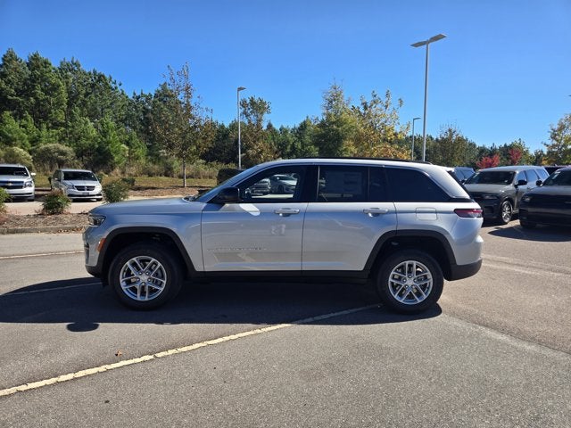 2025 Jeep Grand Cherokee GRAND CHEROKEE LAREDO X 4X2