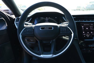 2025 Jeep Grand Cherokee GRAND CHEROKEE LAREDO X 4X2