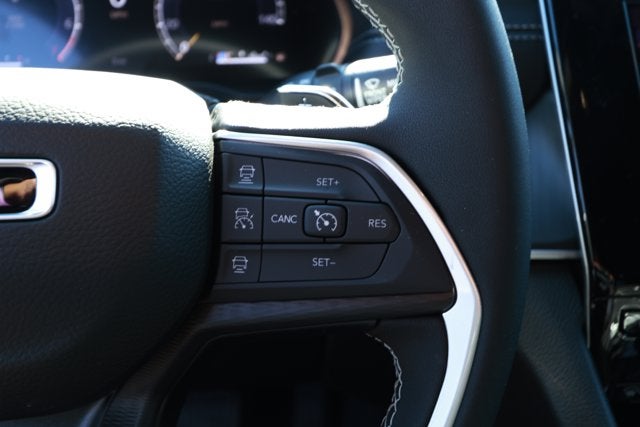 2025 Jeep Grand Cherokee GRAND CHEROKEE LAREDO X 4X2