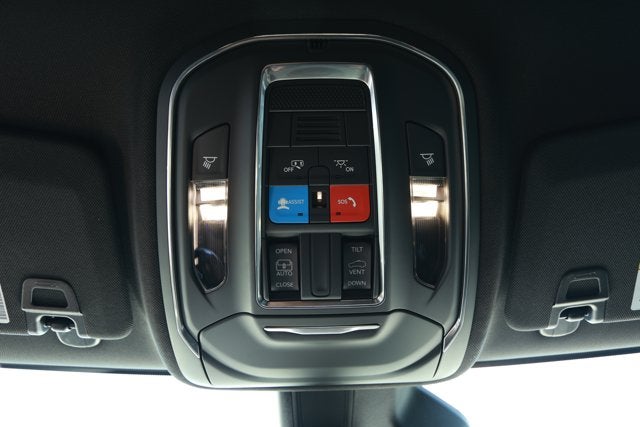 2025 Jeep Grand Cherokee GRAND CHEROKEE LAREDO X 4X2