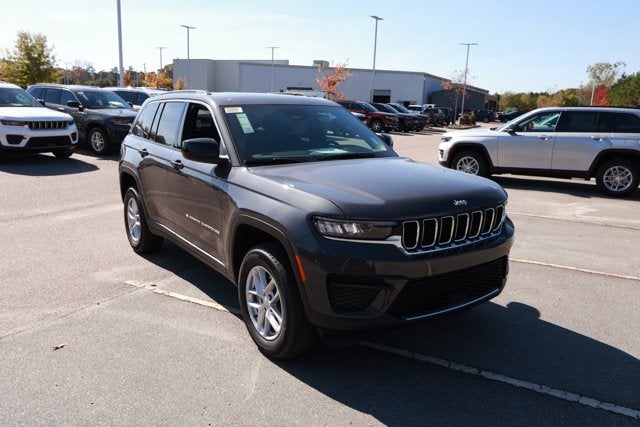 2025 Jeep Grand Cherokee GRAND CHEROKEE LAREDO X 4X2