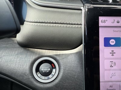 2025 Jeep Grand Cherokee GRAND CHEROKEE LIMITED 4X2