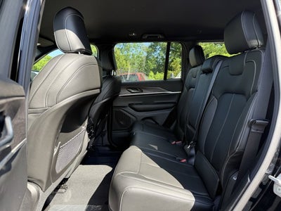 2025 Jeep Grand Cherokee GRAND CHEROKEE LIMITED 4X2