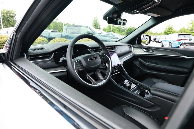 2025 Jeep Grand Cherokee Limited 4x2