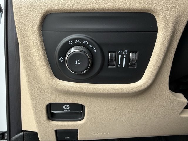 2025 Jeep Grand Cherokee GRAND CHEROKEE LIMITED 4X2