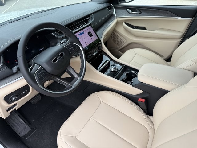 2025 Jeep Grand Cherokee GRAND CHEROKEE LIMITED 4X2