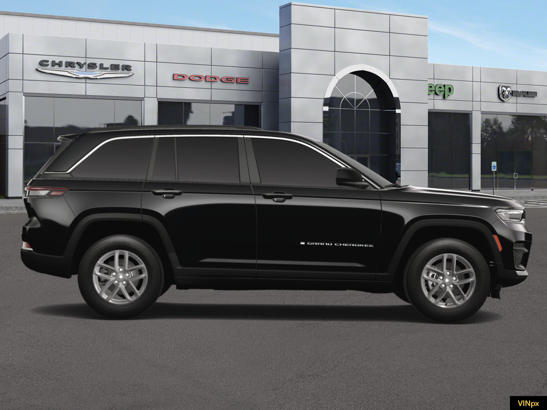2025 Jeep Grand Cherokee GRAND CHEROKEE LAREDO X 4X4