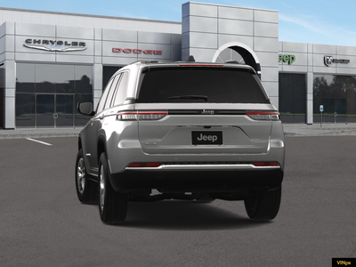 2025 Jeep Grand Cherokee GRAND CHEROKEE LAREDO X 4X4