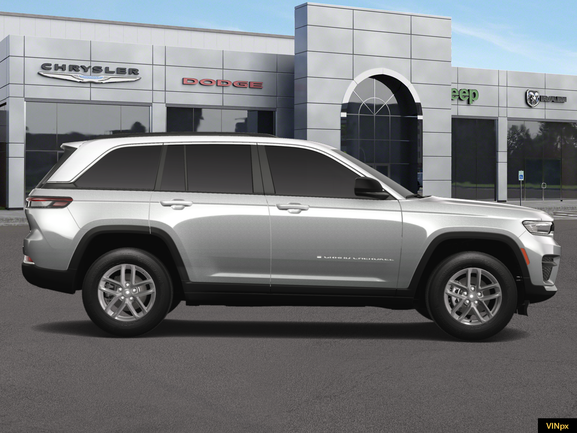 2025 Jeep Grand Cherokee GRAND CHEROKEE LAREDO X 4X4