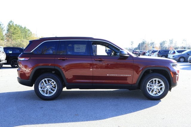 2025 Jeep Grand Cherokee GRAND CHEROKEE LAREDO X 4X4