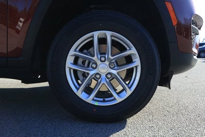 2025 Jeep Grand Cherokee GRAND CHEROKEE LAREDO X 4X4