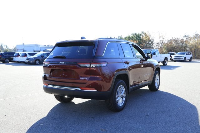 2025 Jeep Grand Cherokee GRAND CHEROKEE LAREDO X 4X4