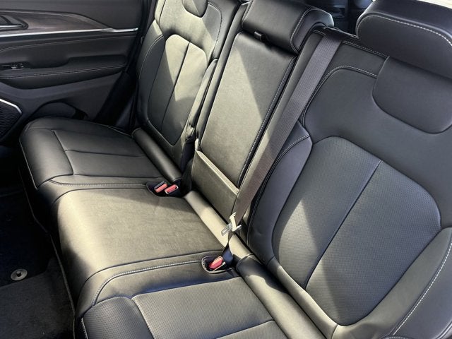 2025 Jeep Grand Cherokee GRAND CHEROKEE OVERLAND 4X4