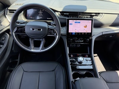 2025 Jeep Grand Cherokee GRAND CHEROKEE OVERLAND 4X4