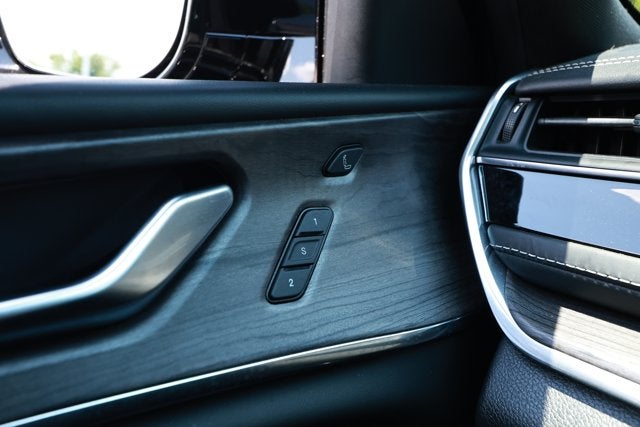 2023 Jeep Grand Cherokee Overland 4x4